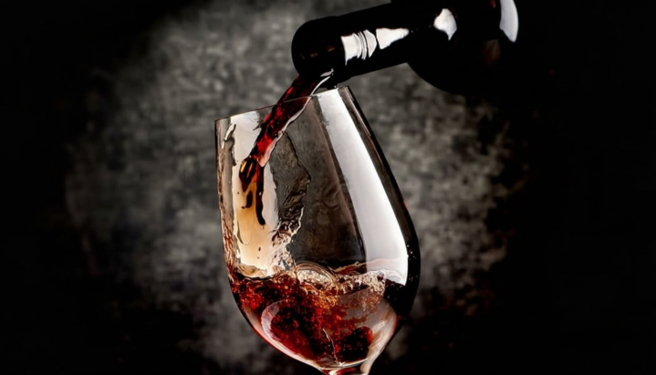 Un large choix sélectionné par notre Chef pour un accord met vins judicieux.